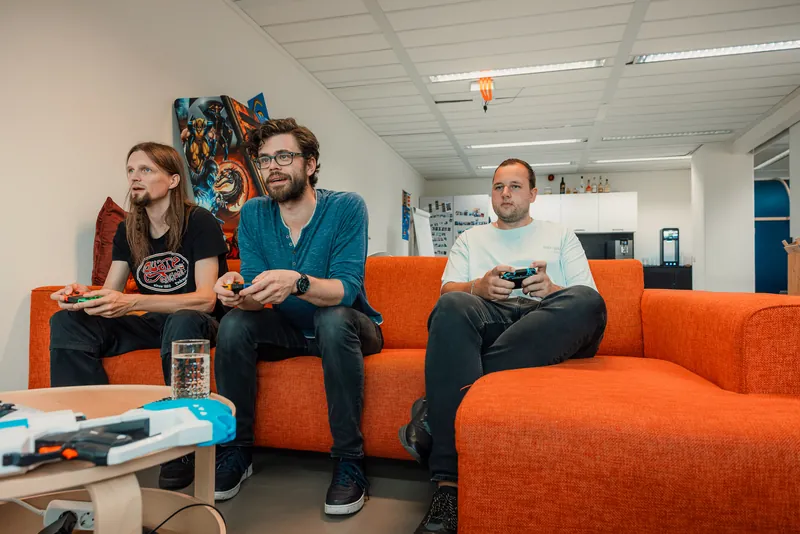 Vrijdagmiddag, de controllers gaan rond